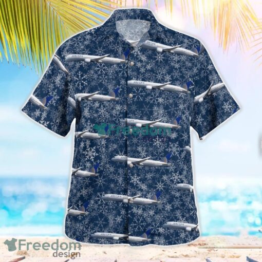 United Airlines Boeing 787-9 Dreamliner Holiday Hawaiian Shirt Men Women Beach Shirt Product Photo 3