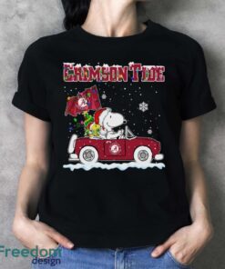 Alabama Crimson Tide Snoopy And Woodstock Driving Car Cute Snoopy Limited Edition Shirt - Ladies T-Shirt