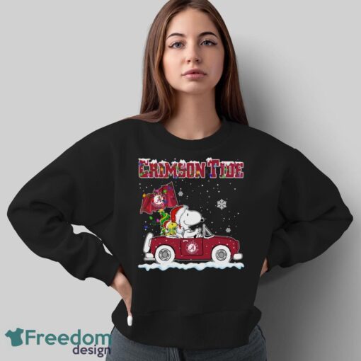 Alabama Crimson Tide Snoopy And Woodstock Driving Car Cute Snoopy Limited Edition Shirt - Sweatshirt