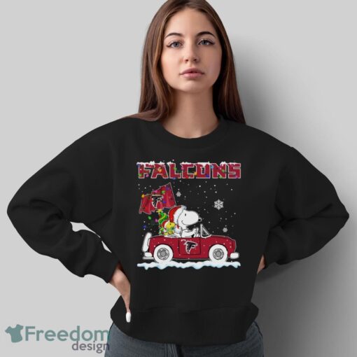 Atlanta Falcons Snoopy And Woodstock Driving Car Cute Snoopy Limited Edition Shirt - Sweatshirt