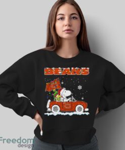 Chicago Bears Snoopy And Woodstock Driving Car Cute Snoopy Limited Edition Shirt - Sweatshirt