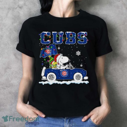 Chicago Cubs Snoopy And Woodstock Driving Car Cute Snoopy Limited Edition Shirt - Ladies T-Shirt