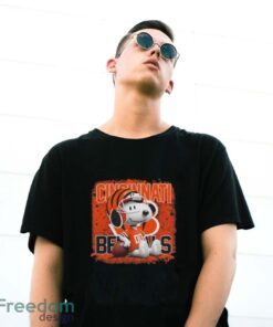 Cincinnati Bengals Football Mix Snoopy T-shirt - G500 Gildan T-Shirt