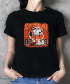 Cincinnati Bengals Football Mix Snoopy T-shirt - Ladies T-Shirt