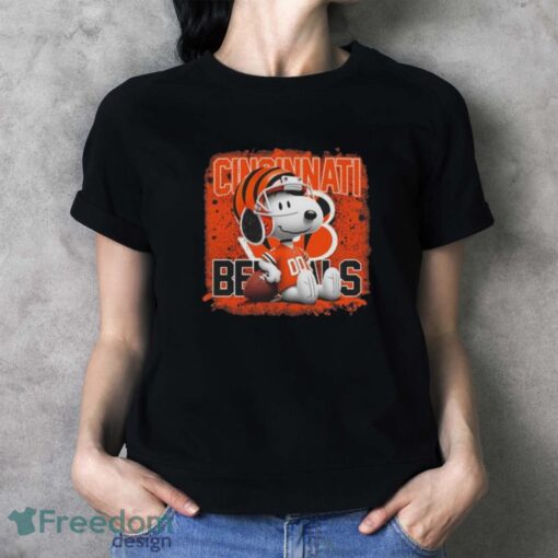 Cincinnati Bengals Football Mix Snoopy T-shirt - Ladies T-Shirt