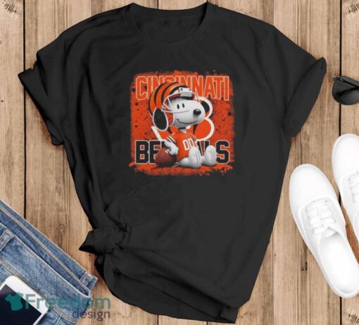 Cincinnati Bengals Football Mix Snoopy T-shirt - Black T-Shirt