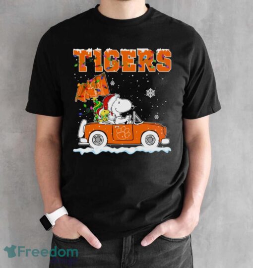 Clemson Tigers Snoopy And Woodstock Driving Car Cute Snoopy Limited Edition Shirt - Black Unisex T-Shirt