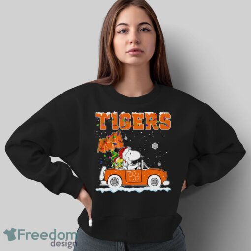 Clemson Tigers Snoopy And Woodstock Driving Car Cute Snoopy Limited Edition Shirt - Sweatshirt