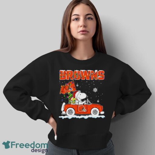 Cleveland Browns Snoopy And Woodstock Driving Car Cute Snoopy Limited Edition Shirt - Sweatshirt