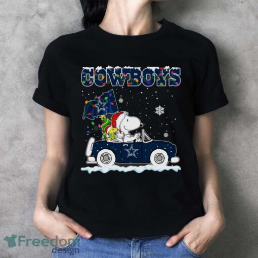 Dallas Cowboys Snoopy And Woodstock Driving Car Cute Snoopy Limited Edition Shirt - Ladies T-Shirt