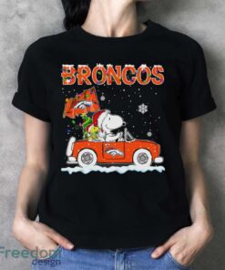 Denver Broncos Snoopy And Woodstock Driving Car Cute Snoopy Limited Edition Shirt - Ladies T-Shirt