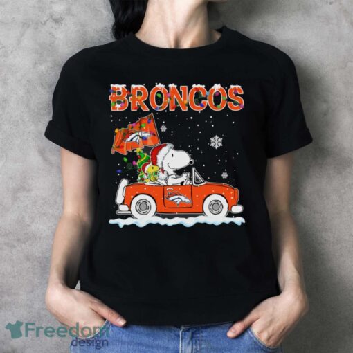 Denver Broncos Snoopy And Woodstock Driving Car Cute Snoopy Limited Edition Shirt - Ladies T-Shirt