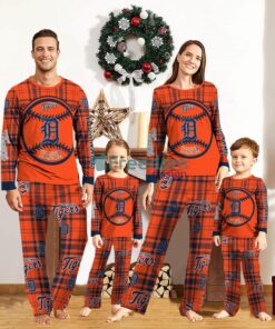 Detroit Tigers Custom Name Pajamas Set For Family Sport Team Pajamas Christmas Gift