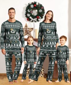 Green Bay Packers Custom Name Christmas Reindeer Pajamas Set Christmas Gifts For Family Pajamas Gift Product Photo 1