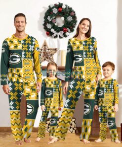 Green Bay Packers Pajamas Set Christmas snowflake pattern Cute Pajamas For Family Christmas Gift Ideas Custom Name