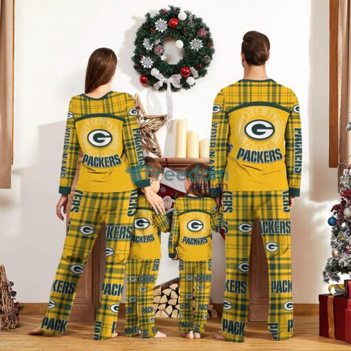 Green Bay Packers Pajamas Set Gift For Family Custom Name Football Team Christmas Holiday Gift Product Photo 2