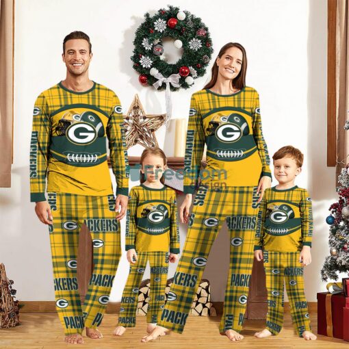 Green Bay Packers Pajamas Set Gift For Family Custom Name Football Team Christmas Holiday Gift Product Photo 1