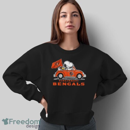 Snoopy And Woodstock Driving Car Cincinnati Bengals Nfl Playoffs Shirt - Sweatshirt