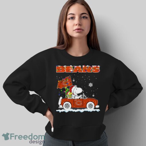 Chicago Bears Snoopy And Woodstock Driving Car Shirt Sweatshirt Hoodie - Sweatshirt