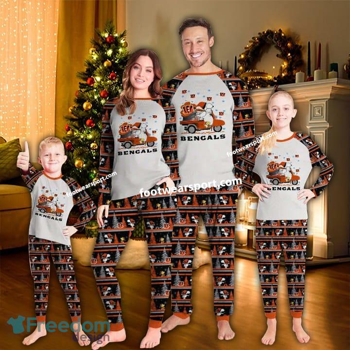 Cincinnati Bengals Christmas Xmas Family Pajamas Set For Men Women Kid image Cincinnati Bengals Christmas Xmas Family Pajamas Set For Men Women Kid - Cincinnati Bengals Christmas Xmas Family Pajamas Set For Men Women Kid