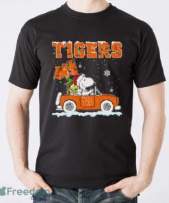 Clemson Tigers Snoopy And Woodstock Driving Car Shirt Sweatshirt Hoodie