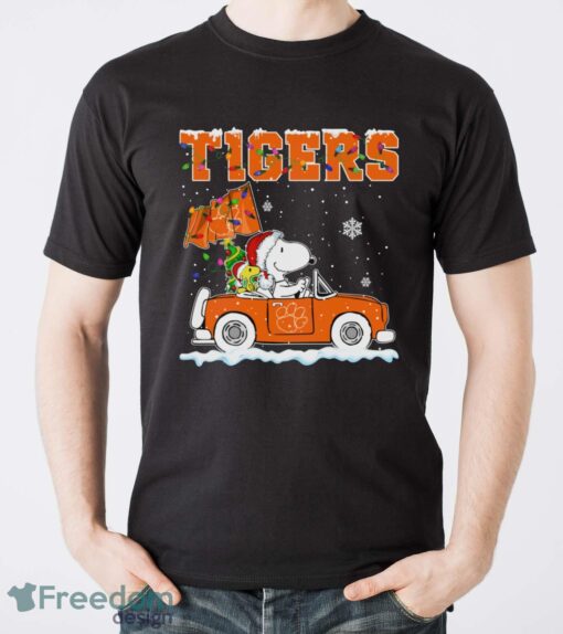 Clemson Tigers Snoopy And Woodstock Driving Car Shirt Sweatshirt Hoodie - Men T-Shirt