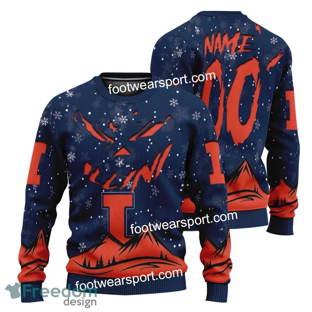 custom-number-and-name-illinois-fighting-illini-grinch-face-3d-hoodie-3d-tshirt-sweater-aop-for-fans-2.jpg Custom Number And Name Illinois Fighting Illini Grinch Face 3D Hoodie, 3D Tshirt, Sweater AOP For Fans - NCAA Illinois Fighting Illini Grinch Face 3D Hoodie, 3D Tshirt, Sweater AOP Custom Number And Name Photo 3
