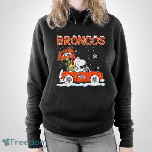 Denver Broncos Snoopy And Woodstock Driving Car Shirt Sweatshirt Hoodie - Unisex Pullover Hoodie