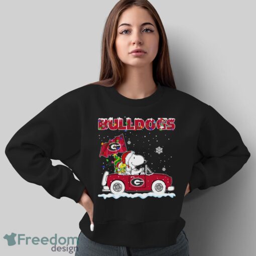 Georgia Bulldogs Snoopy And Woodstock Driving Car Shirt Sweatshirt Hoodie - Sweatshirt