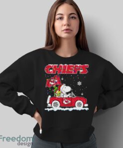 Kansas City Chiefs Snoopy And Woodstock Driving Car Shirt Sweatshirt Hoodie - Sweatshirt