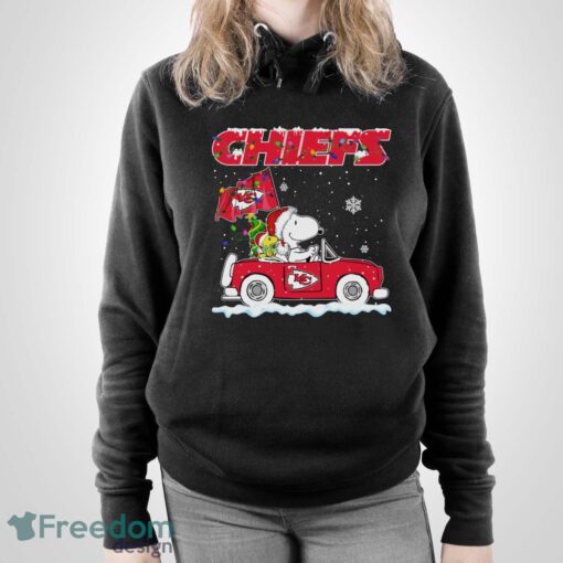 Kansas City Chiefs Snoopy And Woodstock Driving Car Shirt Sweatshirt Hoodie - Unisex Pullover Hoodie