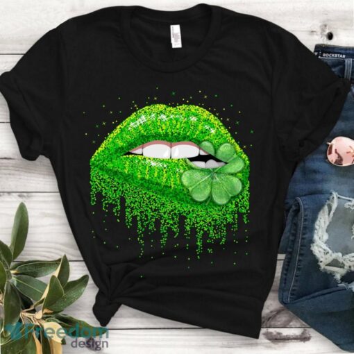 Kiss Me I'm Irish Shirt - Lips St Patricks Day T Shirt - Kissin Lips Kiss Irish Clover Unisex T-Shirt Product Photo 1