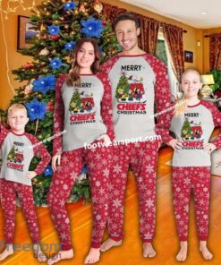 Merry Kansas City Chiefs Christmas Xmas Pajamas Set Family For Adult