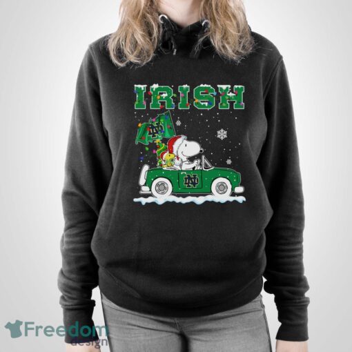 Notre Dame Fighting Irish Snoopy And Woodstock Driving Car Shirt Sweatshirt Hoodie - Unisex Pullover Hoodie