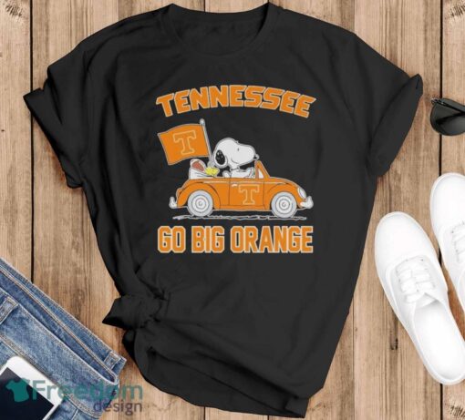 Official Peanuts Snoopy And Woodstock On Car Tennessee Volunteers Go Big Orange Shirt - Black T-Shirt