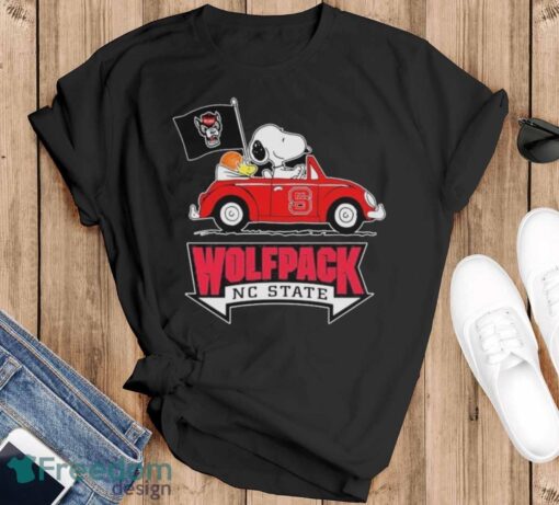 Official Snoopy and Woodstock driver Car NC State Wolfpack basketball shirt - Black T-Shirt