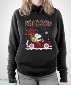 Oklahoma Sooners Snoopy And Woodstock Driving Car Shirt Sweatshirt Hoodie - Unisex Pullover Hoodie