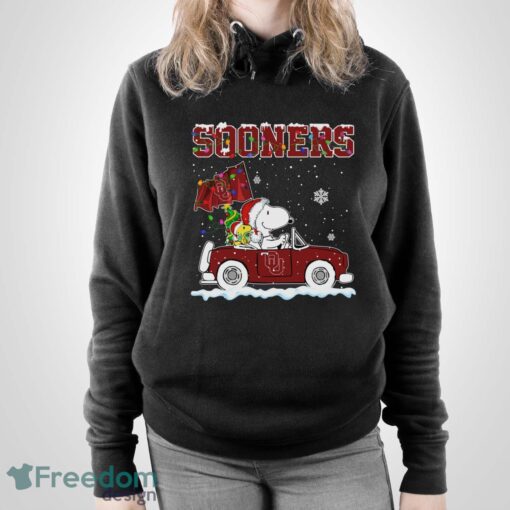 Oklahoma Sooners Snoopy And Woodstock Driving Car Shirt Sweatshirt Hoodie - Unisex Pullover Hoodie