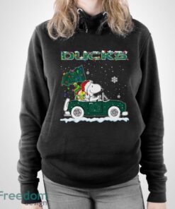 Oregon Ducks Snoopy And Woodstock Driving Car Shirt Sweatshirt Hoodie - Unisex Pullover Hoodie