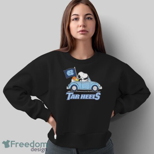 Peanuts Snoopy And Woodstock North Carolina Tar Heels On Car Shirt - Sweatshirt