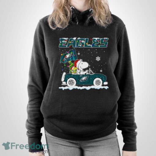 Philadelphia Eagles Snoopy And Woodstock Driving Car Shirt Sweatshirt Hoodie - Unisex Pullover Hoodie