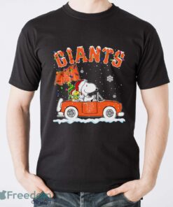 San Francisco Giants Snoopy And Woodstock Driving Car Shirt Sweatshirt Hoodie - Men T-Shirt