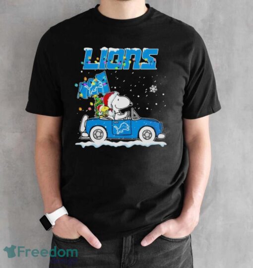 Snoopy and Woodstock driving car Detroit Lions flag Christmas shirt Product Photo 2