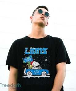 Snoopy and Woodstock driving car Detroit Lions flag Christmas shirt Product Photo 3