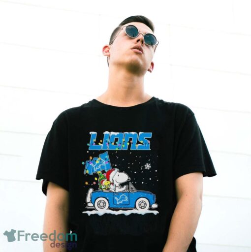 Snoopy and Woodstock driving car Detroit Lions flag Christmas shirt Product Photo 3