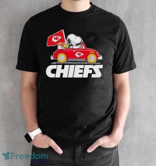 Snoopy x Woodstock driving car let’s go Kansas City Chiefs shirt Product Photo 2