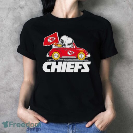 Snoopy x Woodstock driving car let’s go Kansas City Chiefs shirt Product Photo 4