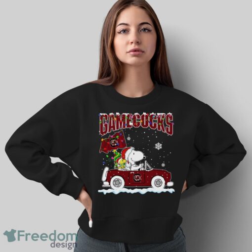 South Carolina Gamecocks Snoopy And Woodstock Driving Car Shirt Sweatshirt Hoodie - Sweatshirt