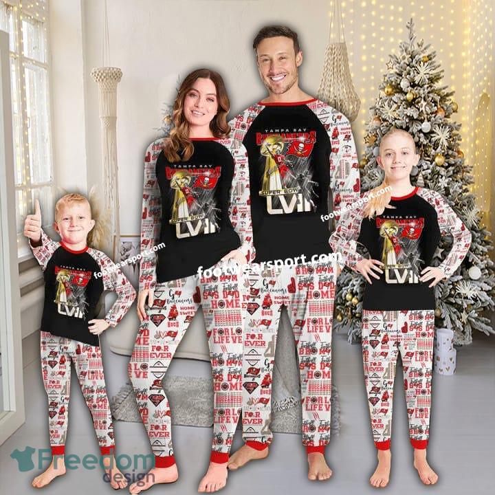 Tampa Bay Buccaneers Super Bowl Christmas Family Pajamas Set Kid Men Women image Tampa Bay Buccaneers Super Bowl Christmas Family Pajamas Set Kid Men Women - Tampa Bay Buccaneers Super Bowl Christmas Family Pajamas Set Kid Men Women